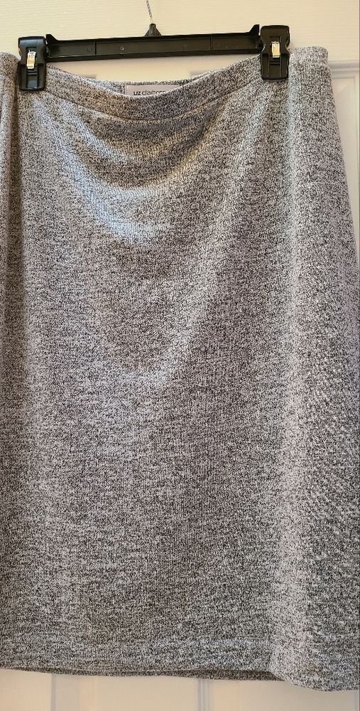 Knit midi pencil skirt